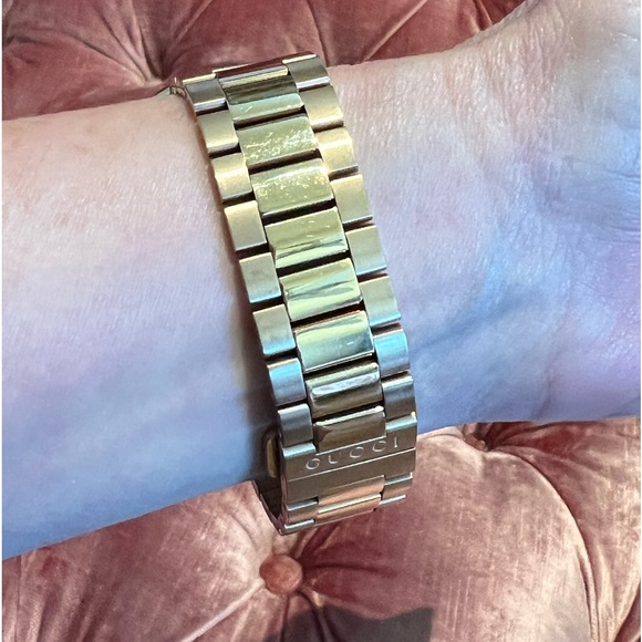 Gucci Rose Gold Watch - Picture 7 of 11